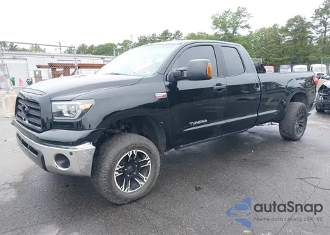 2008 Toyota Tundra Base 5.7L V8 из США, поврежденный, VIN 5TFCV54118X008528